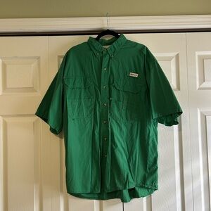 Magellan Outdoors Green Short Sleeve Shirt